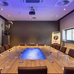 Fletcher Wellness-hotel Stadspark מלון