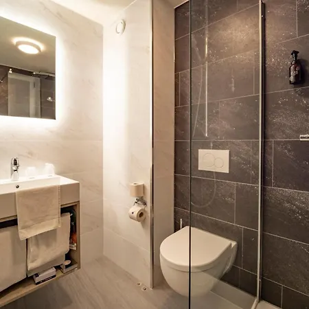 Fletcher Wellness-hotel Stadspark 4*
