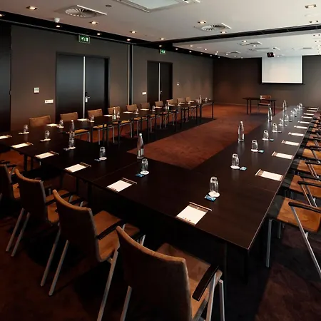 Fletcher Wellness-hotel Stadspark 4*