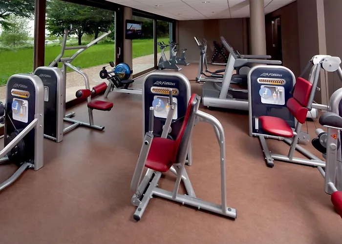 Fletcher Wellness-hotel Stadspark 4*